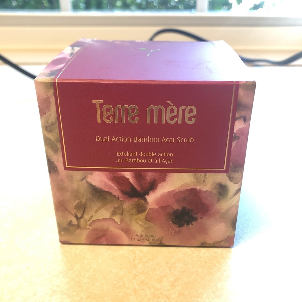 Terre Mere Dual Action Bamboo Açaí Scrub